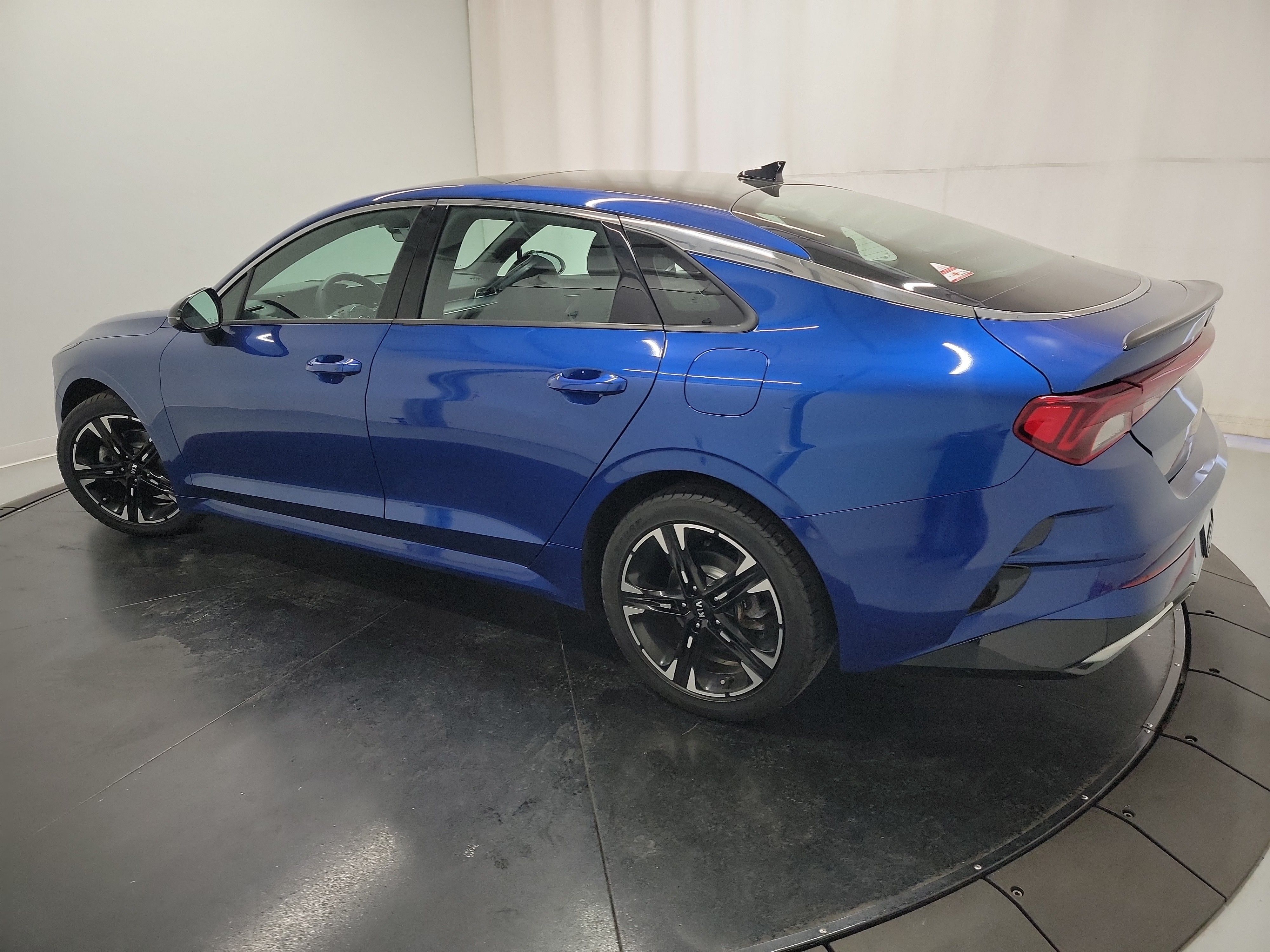 2021 Kia K5 GT-Line photo