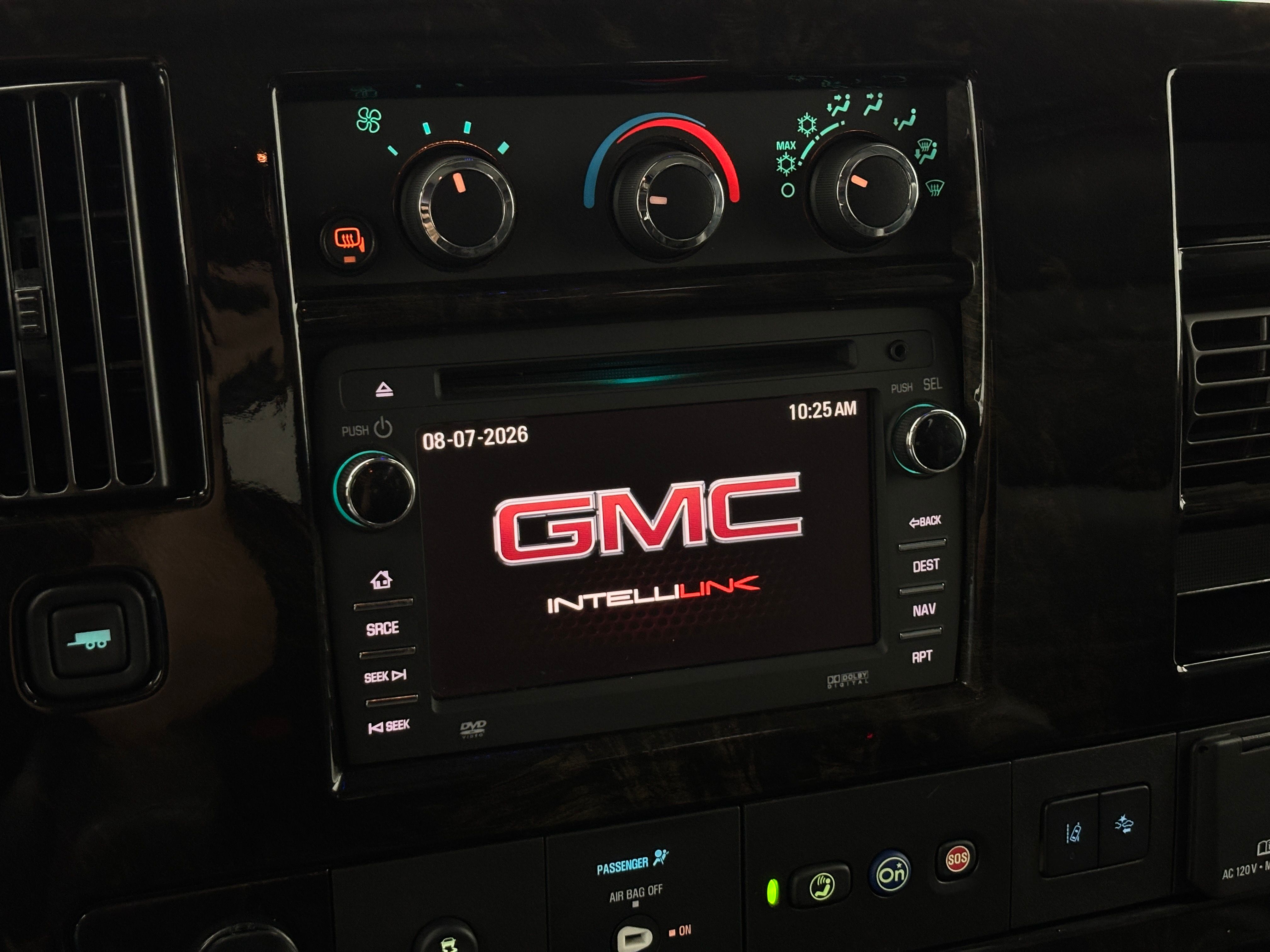 Used 2020 Onyx Black GMC Explorer Limited SE image 34
