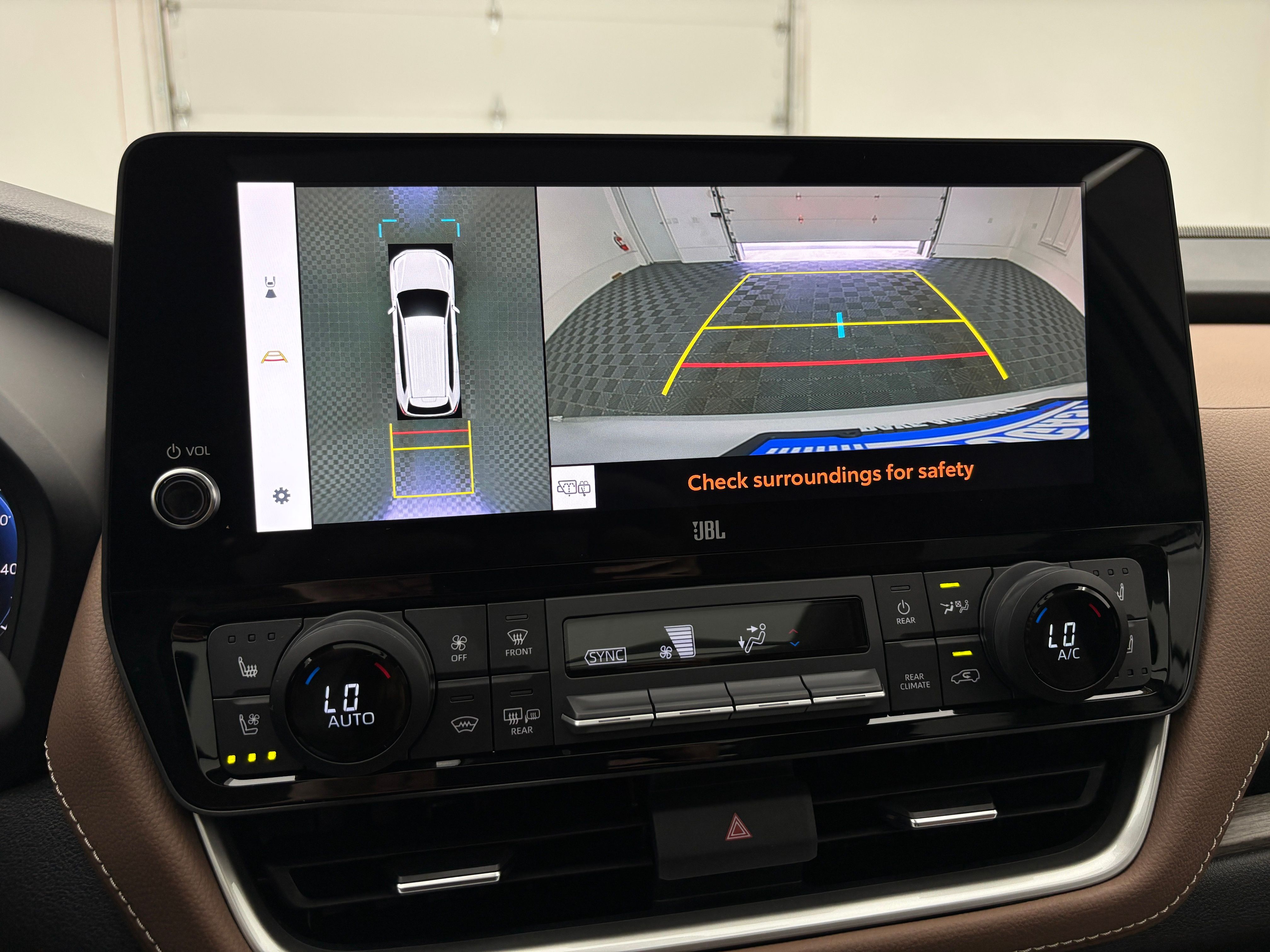Used 2025 Pearl Toyota Platinum image 4