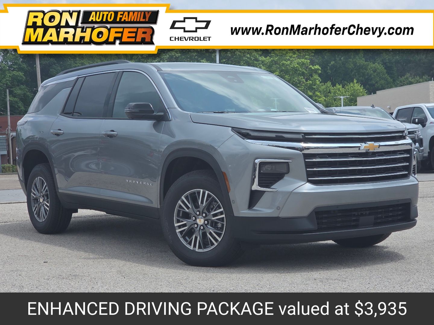 Sterling Gray Metallic 2026 Chevrolet Traverse SUV / Crossover Four-Wheel Drive 8-Speed Automatic