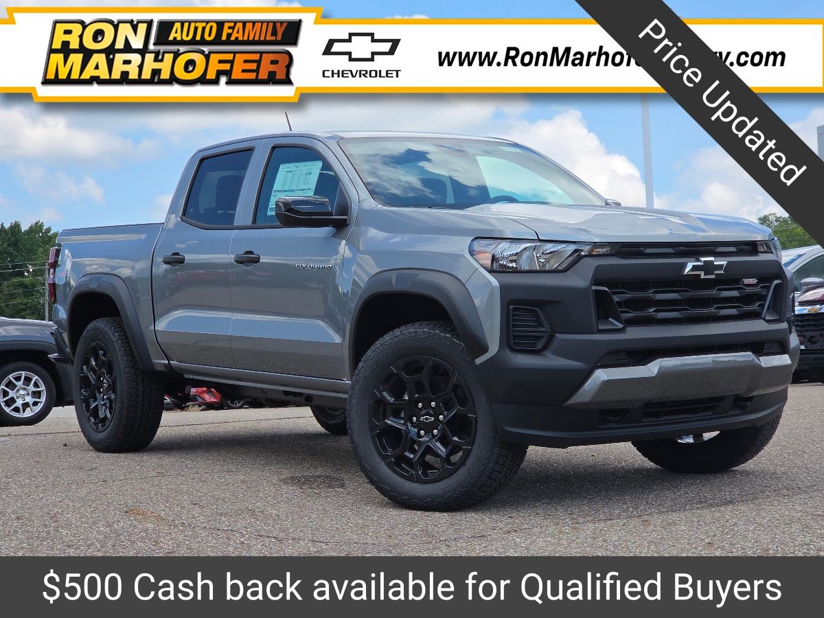 Sterling Gray Metallic 2026 Chevrolet Colorado Pickup Truck Four-Wheel Drive 8-Speed Automatic