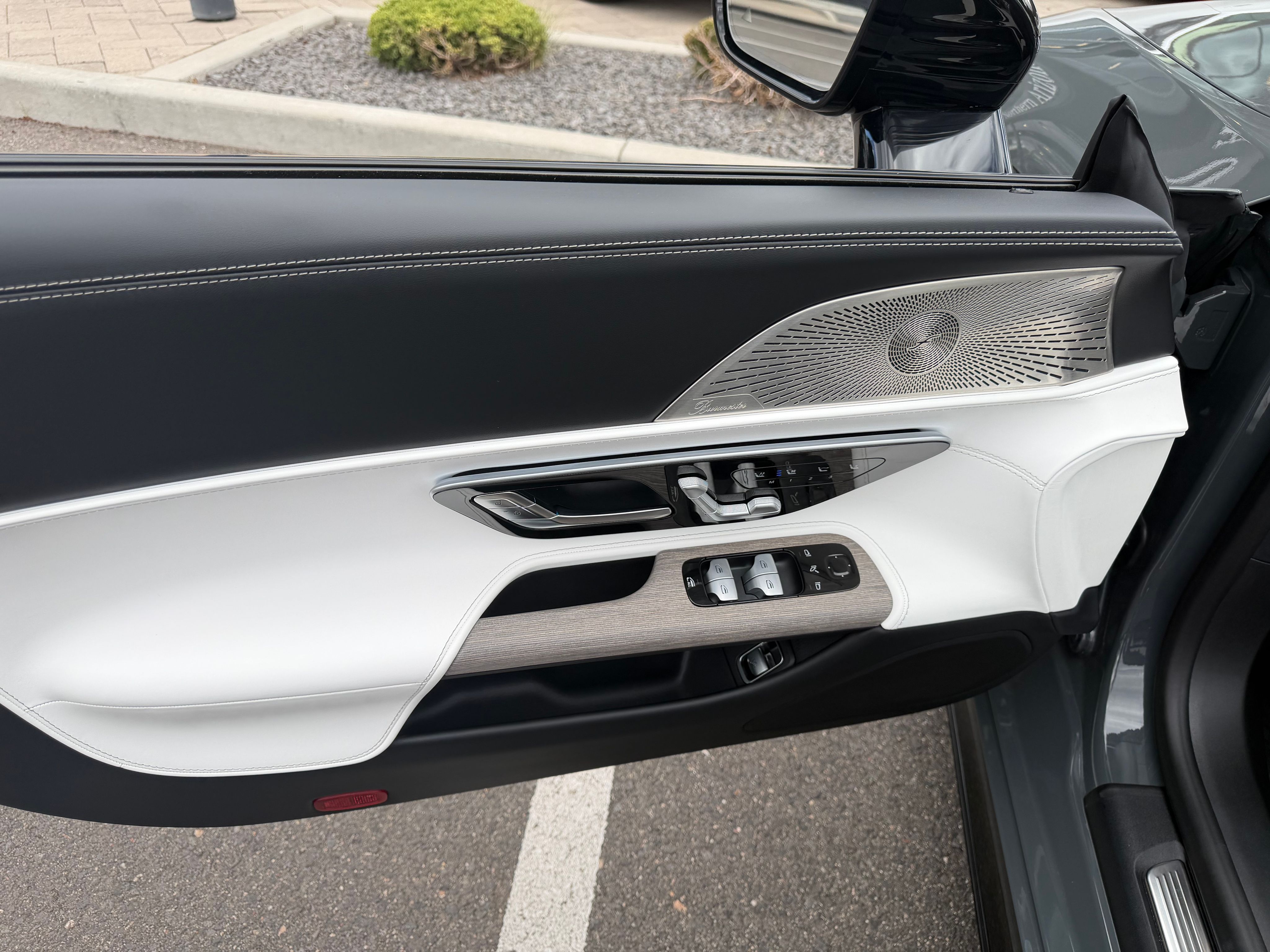 Certified Used 2026 MANUFAKTUR Silicon Gray Mercedes-Benz SL 63 AMG® image 7