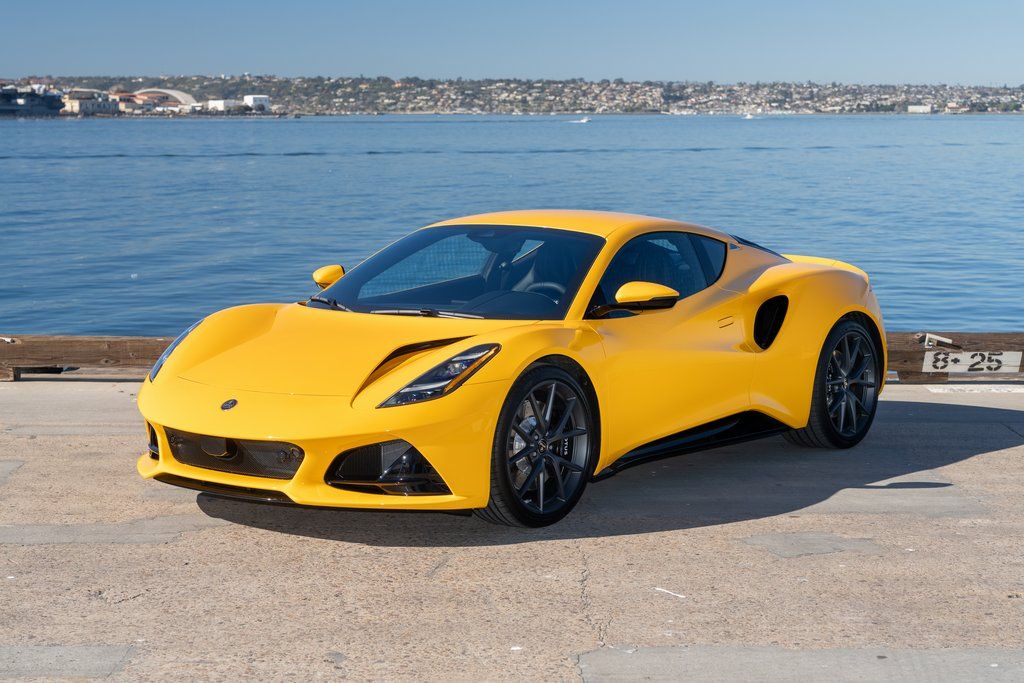 2026 Lotus Emira Turbo SE - Photo 26