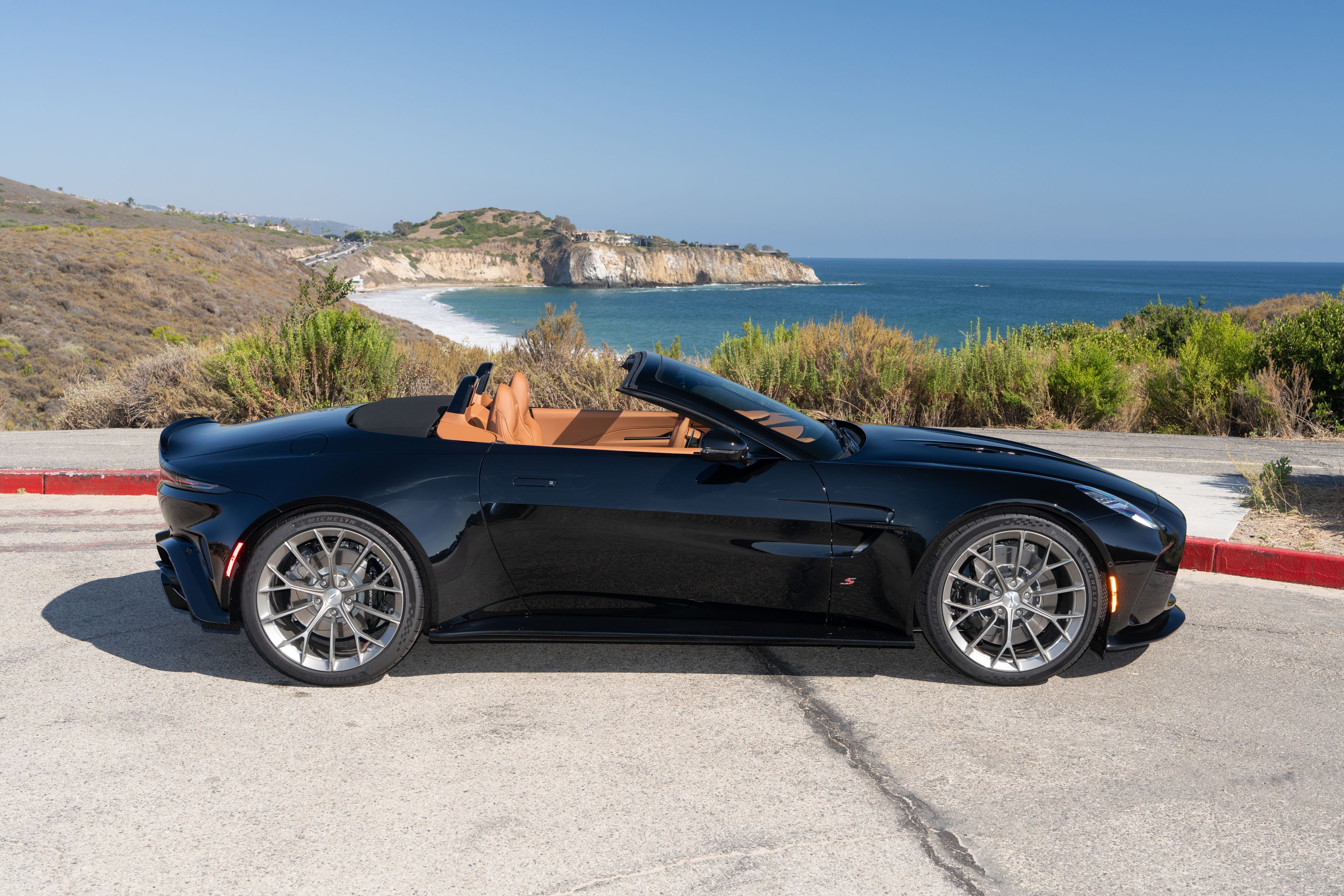 Aston Martin 2026 Vantage S