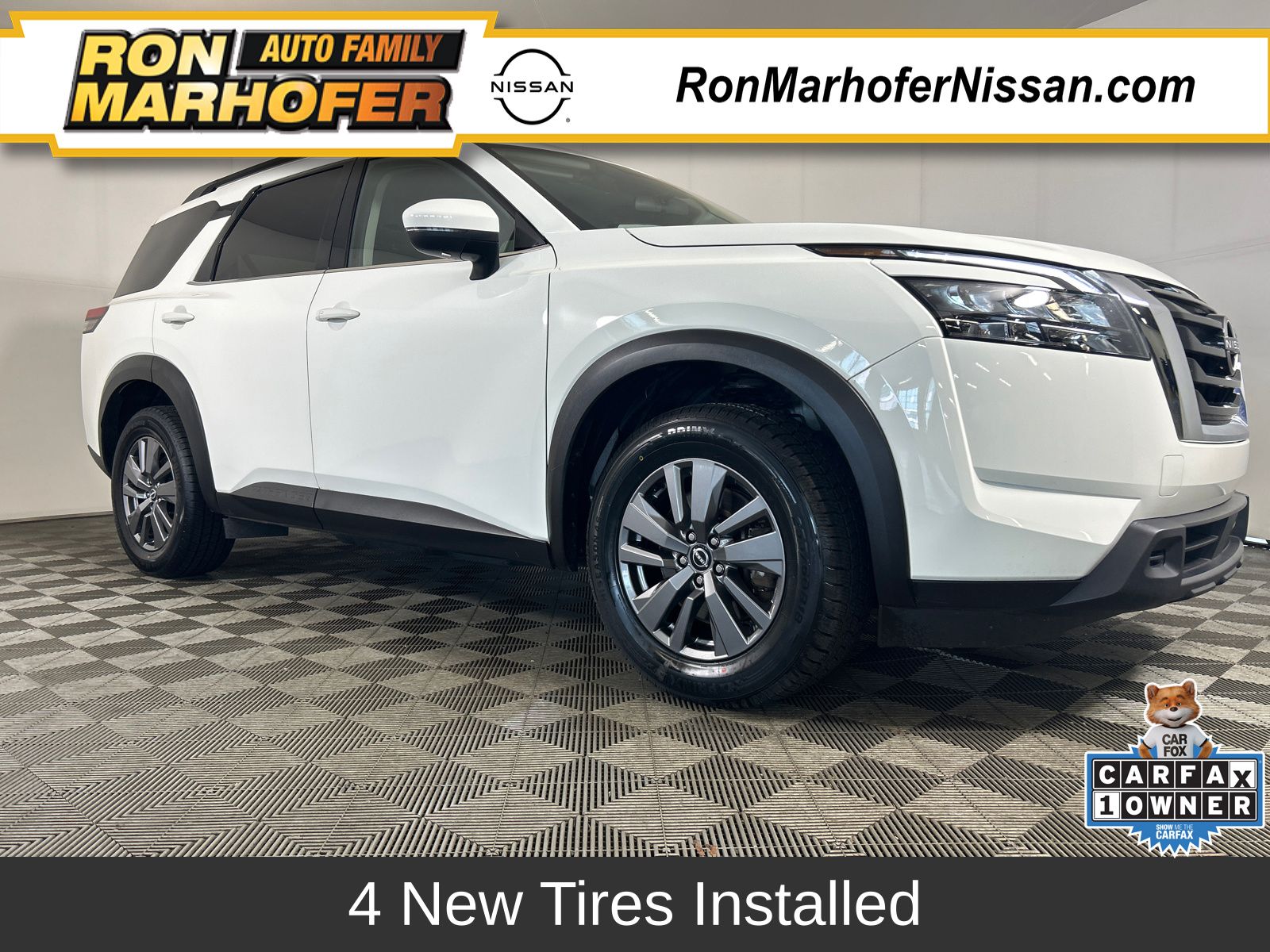 Glacier White 2025 Nissan Pathfinder SUV / Crossover All-Wheel Drive 9-Speed Automatic