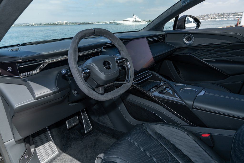 2025 Lotus Eletre Carbon - Photo 14