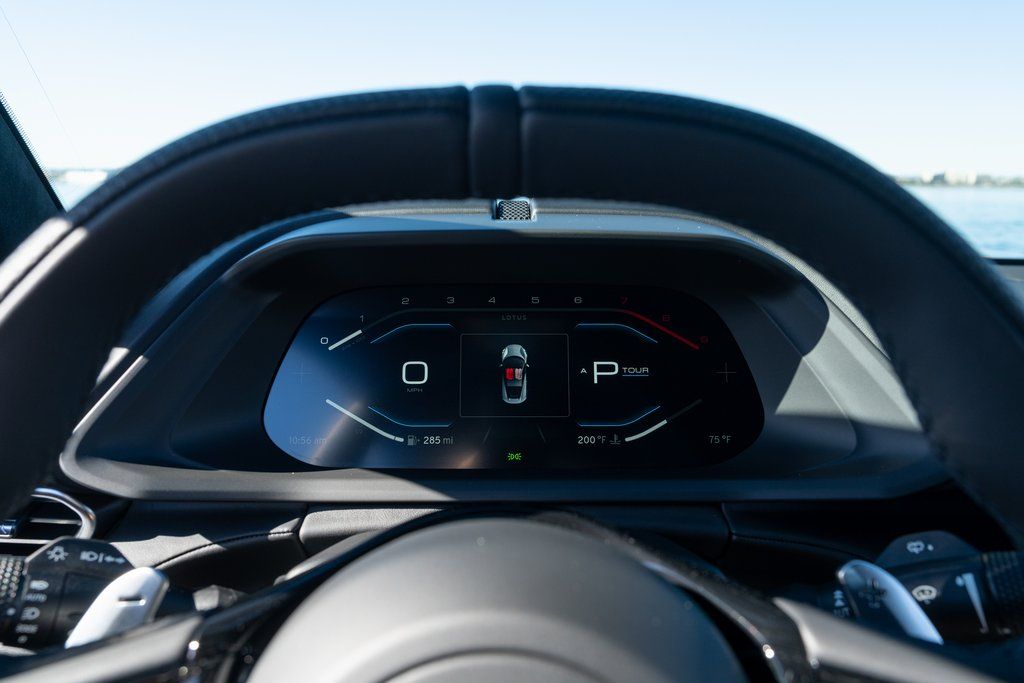 2026 Lotus Emira Turbo SE - Photo 14