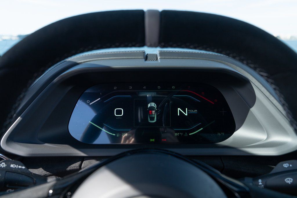 2026 Lotus Emira - Photo 14