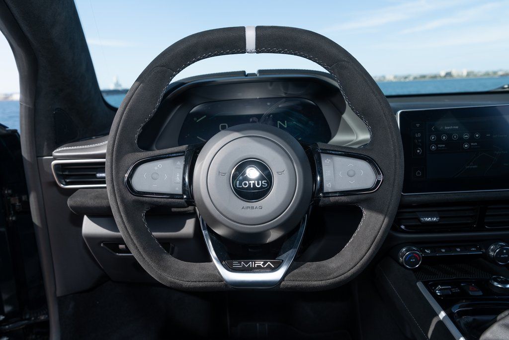 2026 Lotus Emira - Photo 21