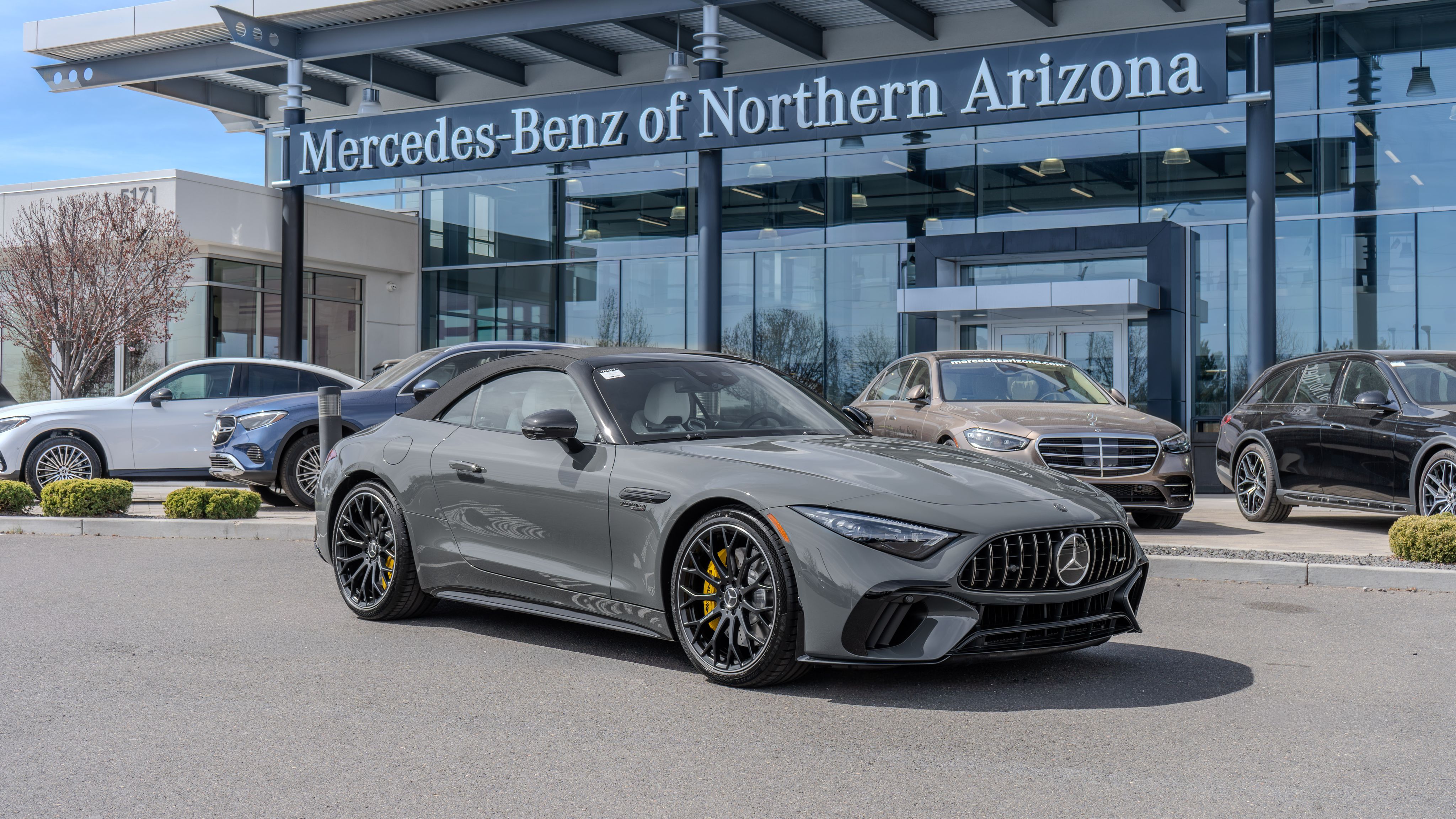 MANUFAKTUR Silicon Gray 2026 Mercedes-Benz SL-Class Convertible All-Wheel Drive 9-Speed Automatic
