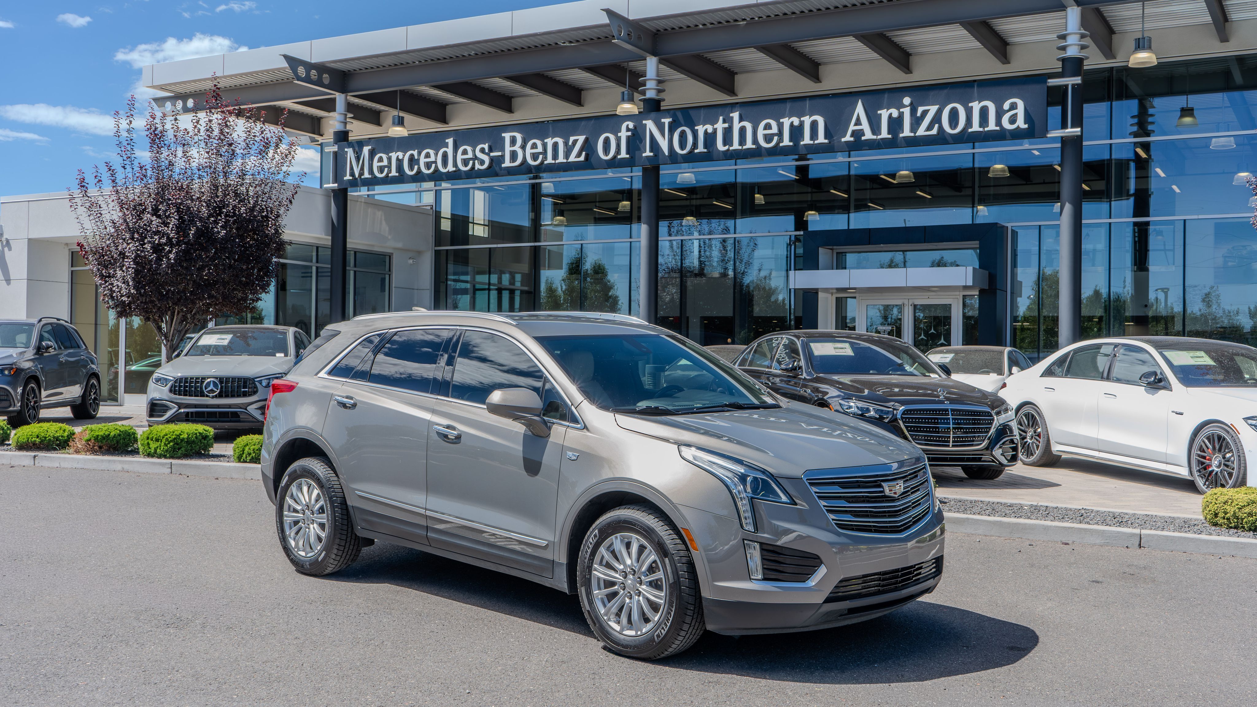 Bronze Dune Metallic 2018 Cadillac XT5 SUV / Crossover Front-Wheel Drive 8-Speed Automatic