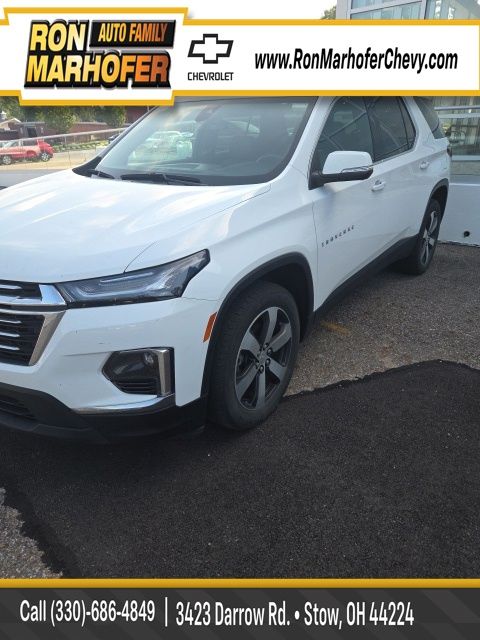 Summit White 2023 Chevrolet Traverse SUV / Crossover Front-Wheel Drive 9-Speed Automatic
