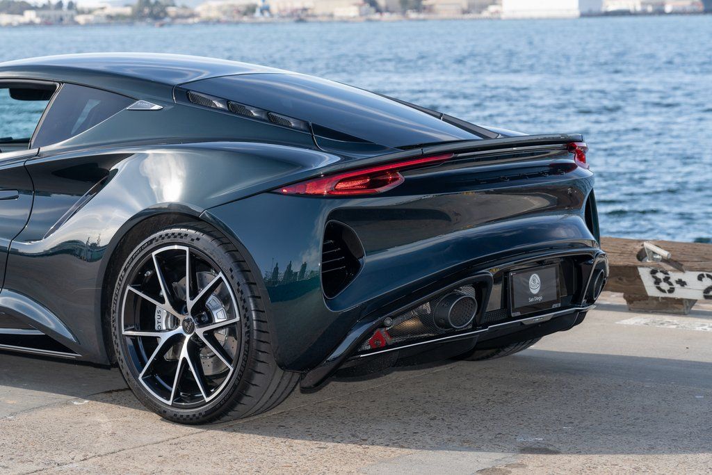 2026 Lotus Emira - Photo 11
