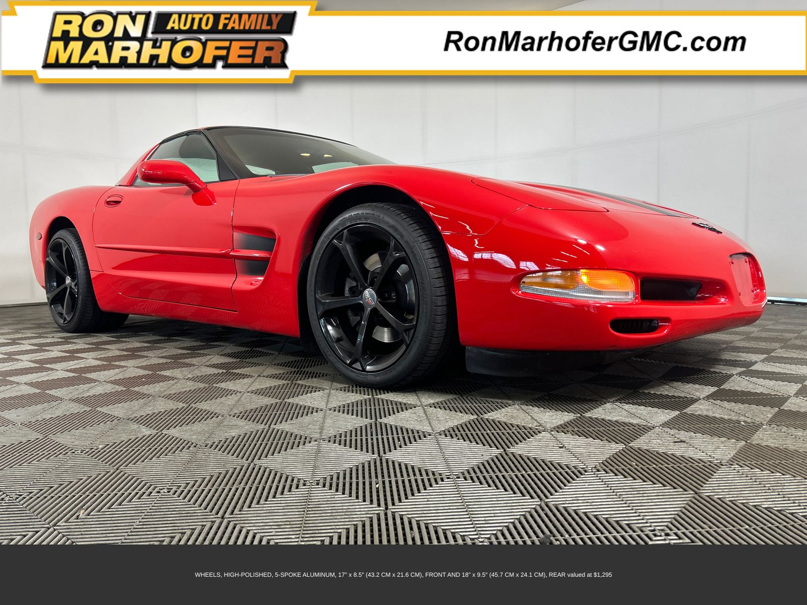 2004 Chevrolet Corvette Coupe RWD
