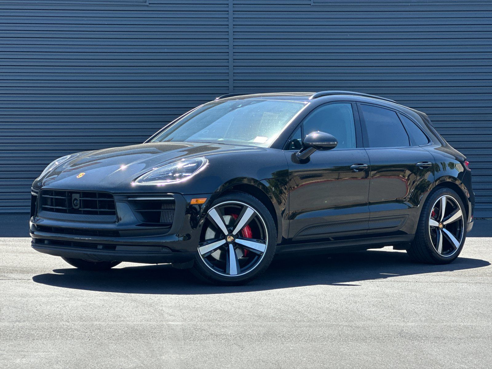 Black 2024 Porsche Macan SUV / Crossover All-Wheel Drive 7-Speed Automatic
