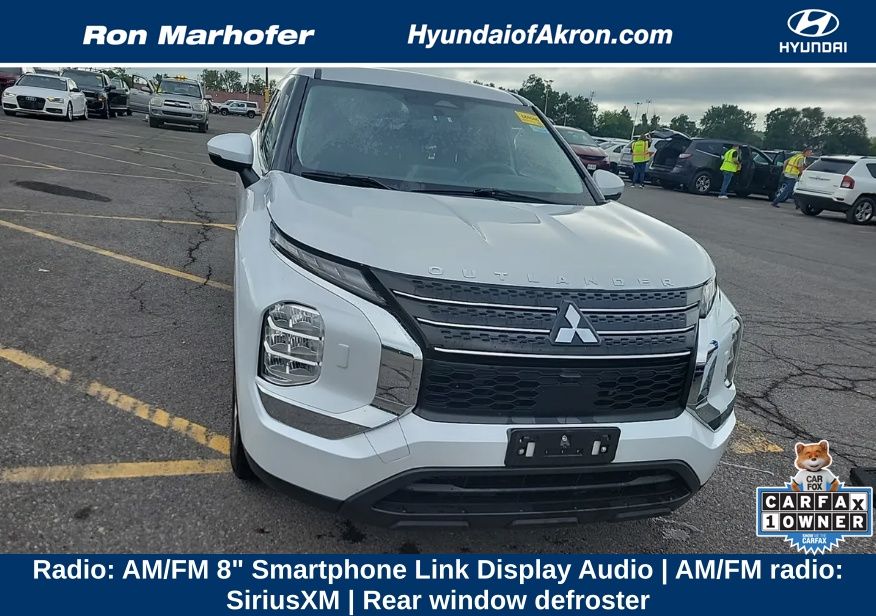 Alloy Silver Metallic/Black Roof 2023 Mitsubishi Outlander Hybrid Plug-in SUV / Crossover All-Wheel Drive Automatic