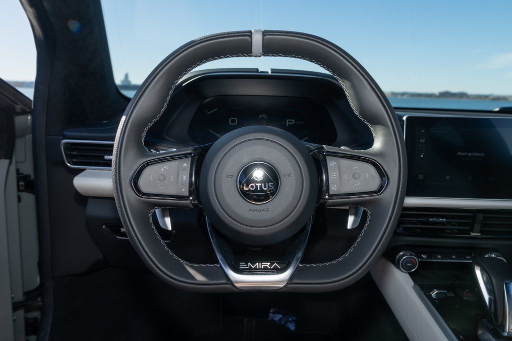 2026 Lotus Emira Turbo SE - Photo 21