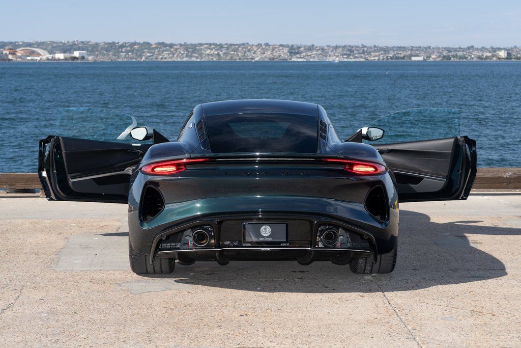 2026 Lotus Emira - Photo 8