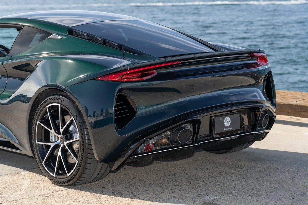 2026 Lotus Emira - Photo 25