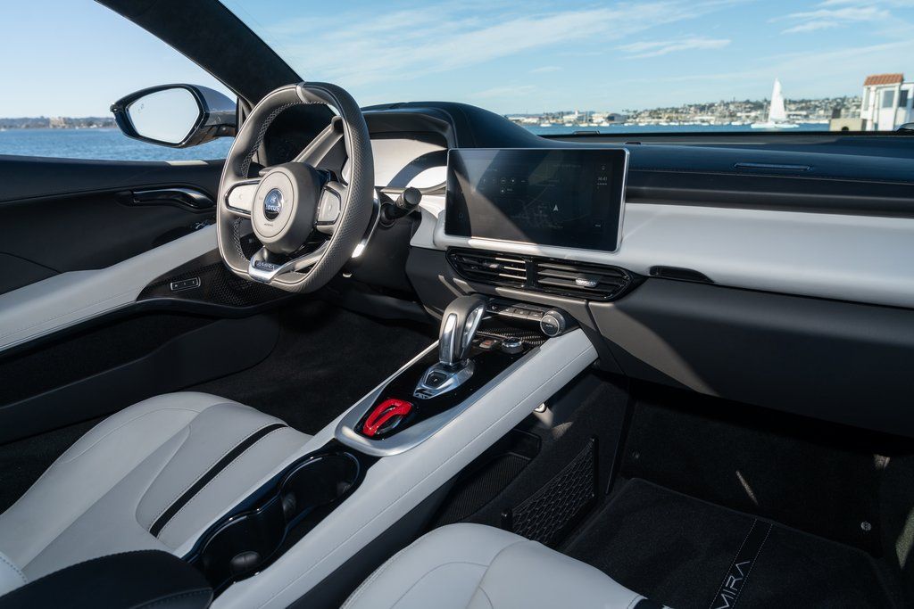 2026 Lotus Emira Turbo SE - Photo 16