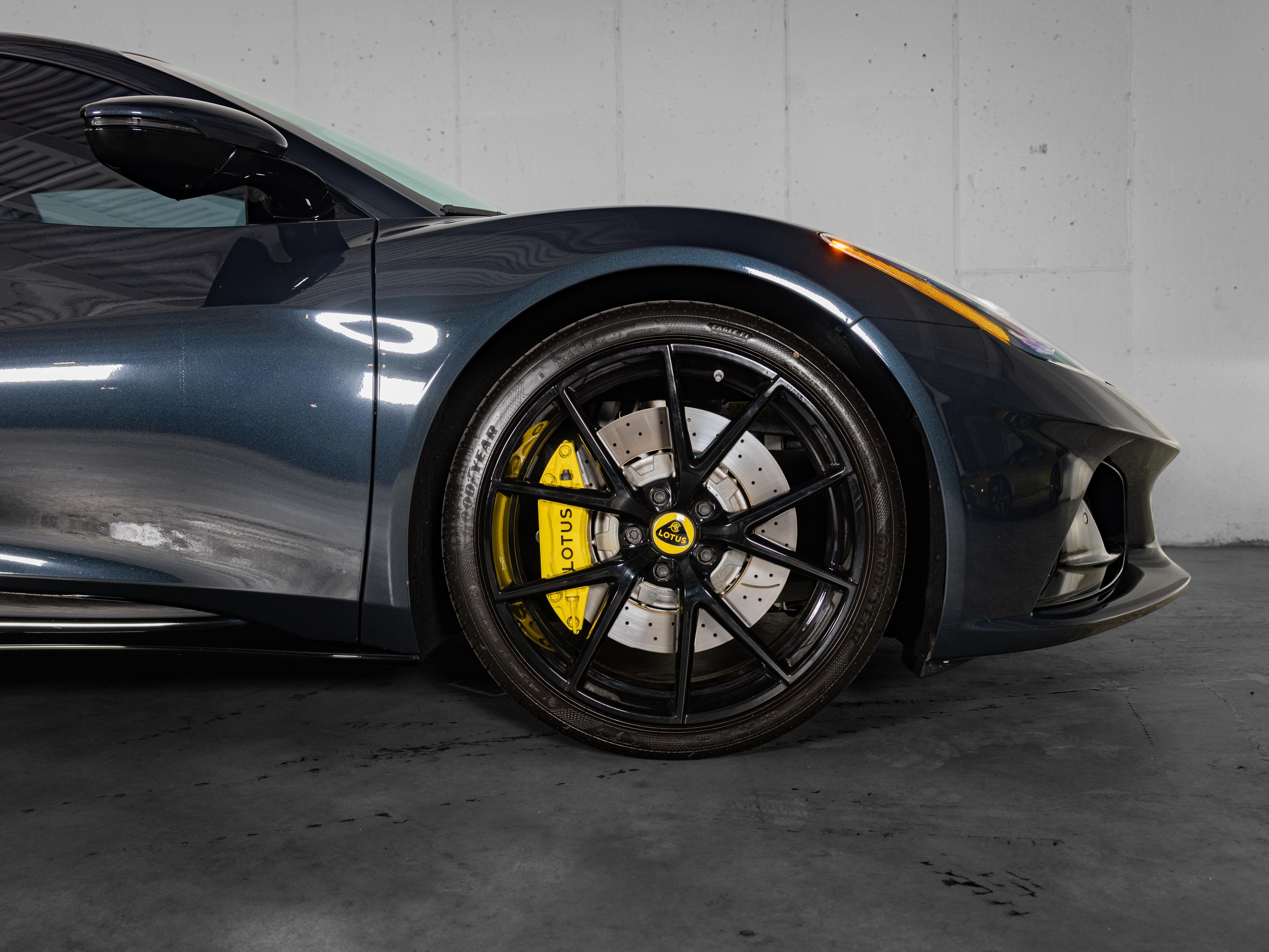 Used 2024 Gray Lotus V6 image 15