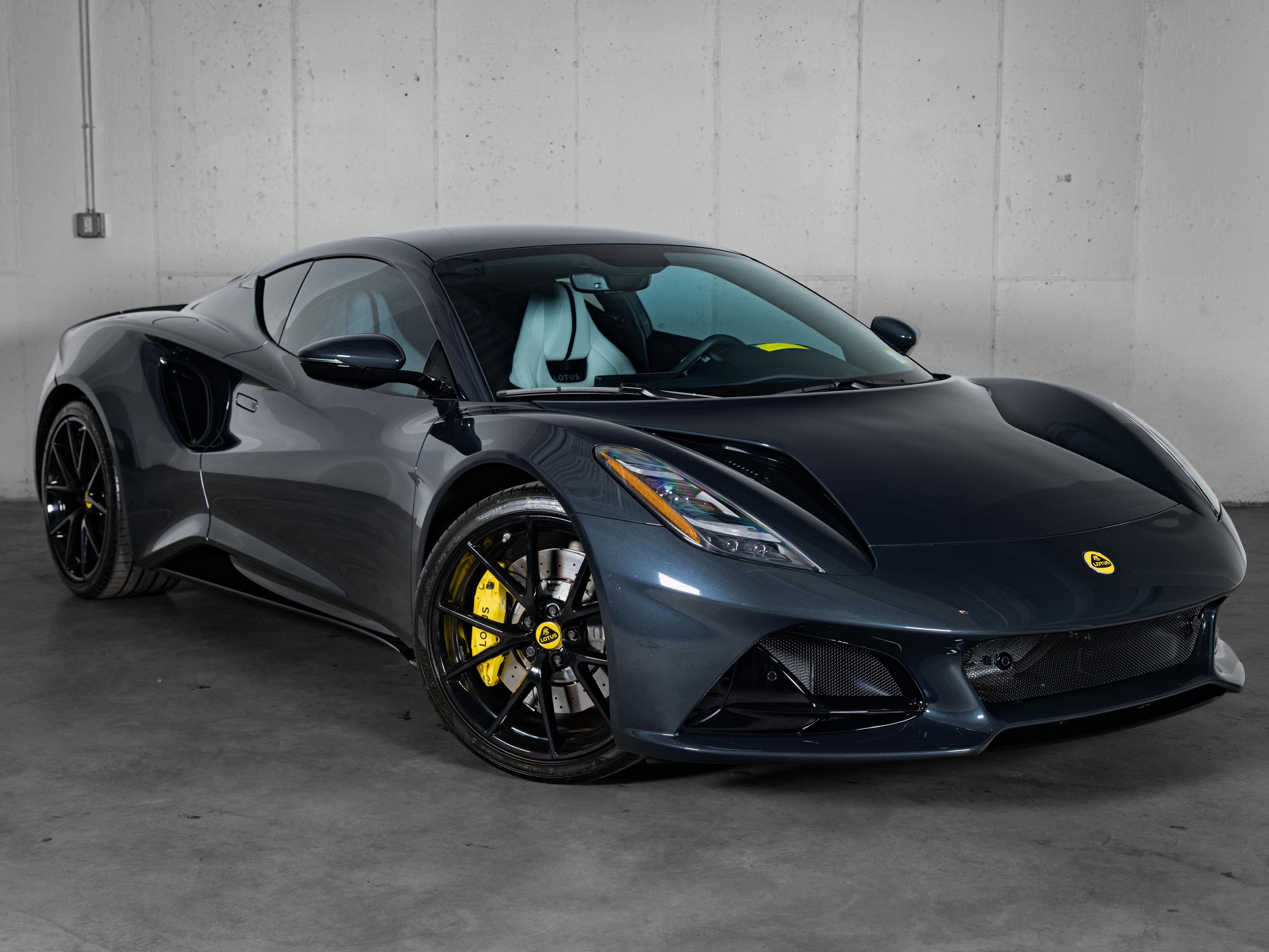 Used 2024 Gray Lotus V6 image 10