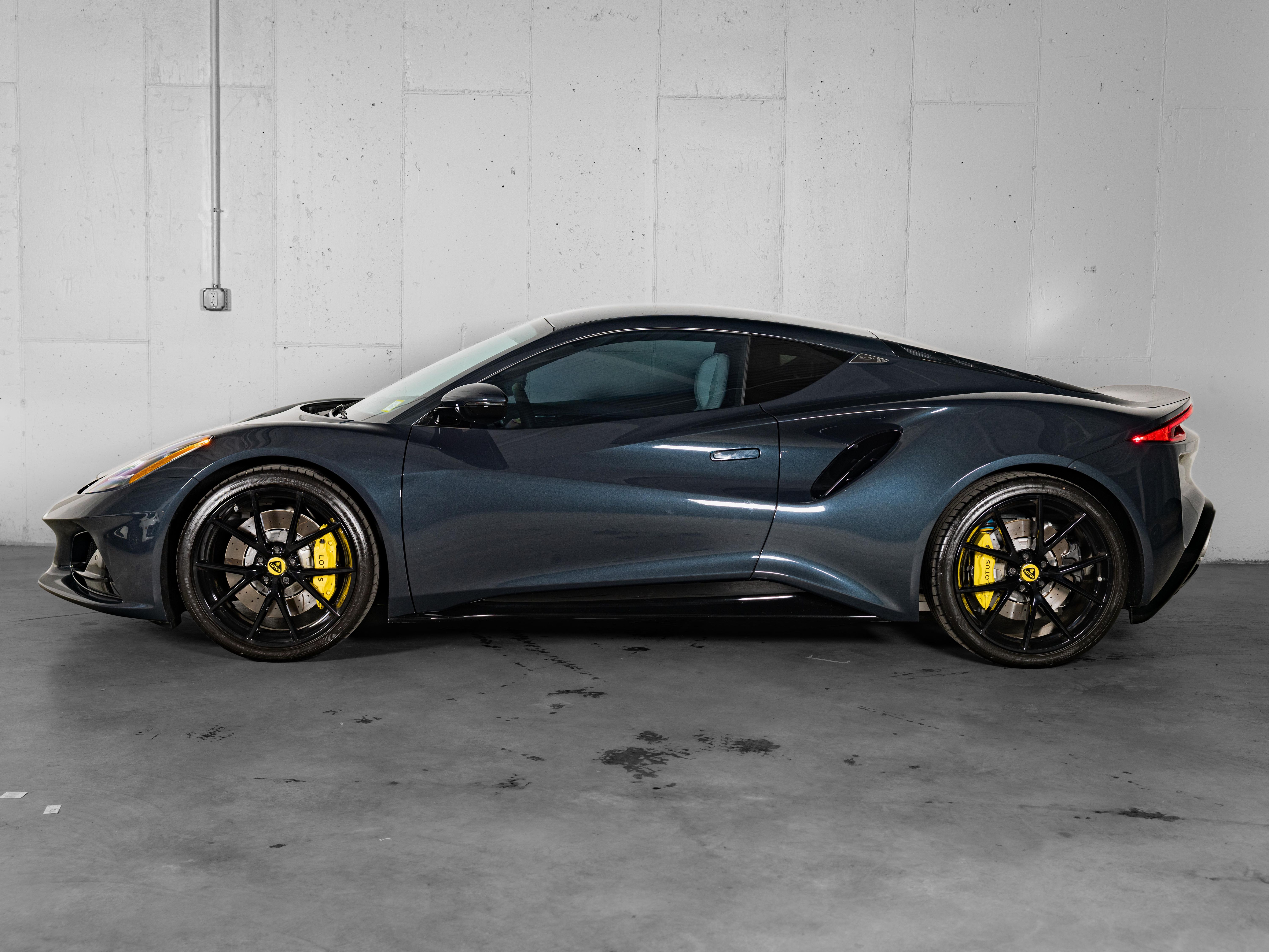 Used 2024 Gray Lotus V6 image 2