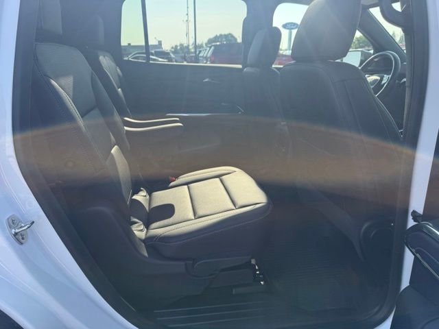 2026 Summit White Chevrolet Traverse LT AWD SUV
