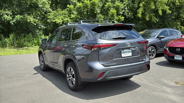 Used 2024 Toyota Highlander SUV