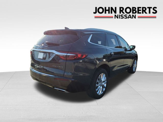 2018 Buick Enclave Essence 16