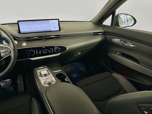 Thumbnail: 2025 Genesis GV70 - 25