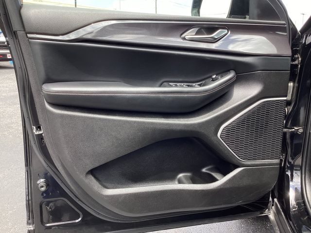 Used Car 2022 Jeep Grand Cherokee L  Altitude For Sale Under $30,000 In San Antonio, Texas