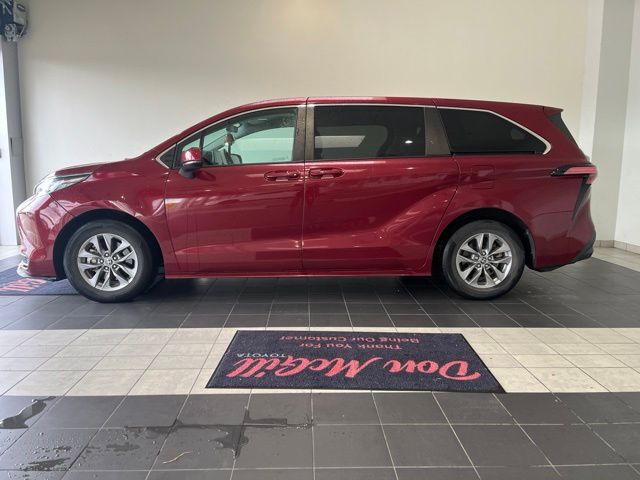 2021 Toyota Sienna LE Red at Community Toyota