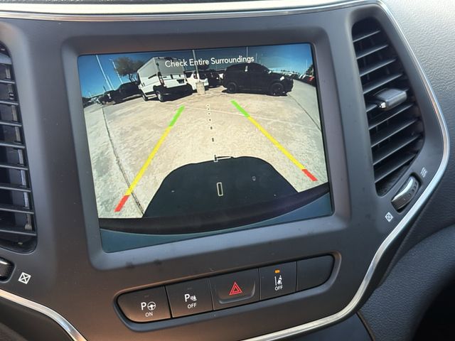 2023 Jeep Cherokee Altitude White at Wharton Chevrolet GMC