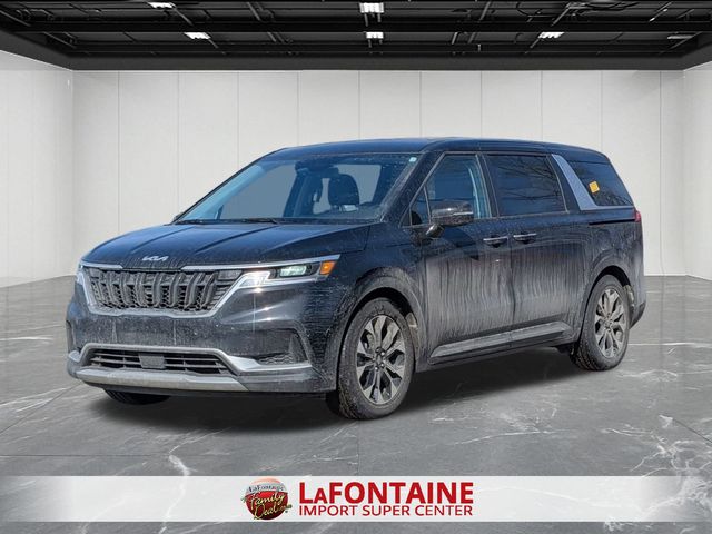 2023 Kia Carnival EX