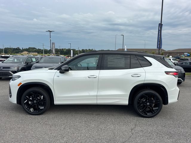 New 2026 White Volkswagen 2.0T SE R-Line Black image 2