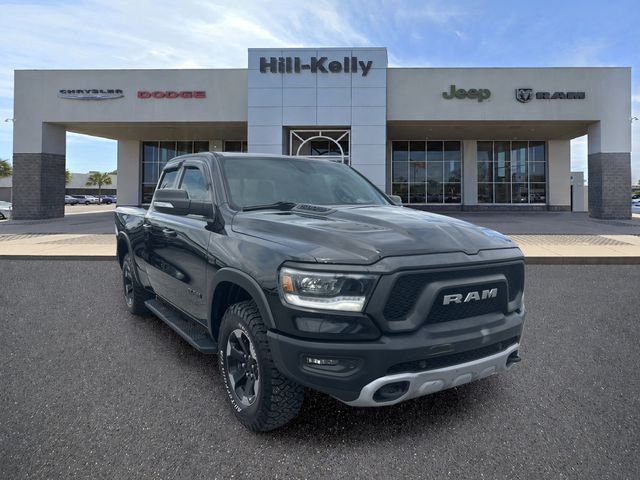 Diamond Black 2019 RAM 1500 Pickup Truck Four-Wheel Drive 8-Speed Automatic