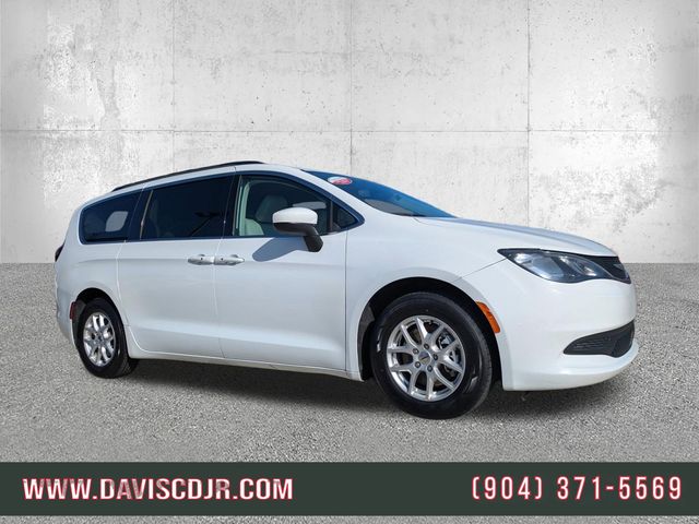 Bright White Clearcoat 2021 Chrysler Voyager LXi FWD Minivan Front-Wheel Drive 9-Speed Automatic