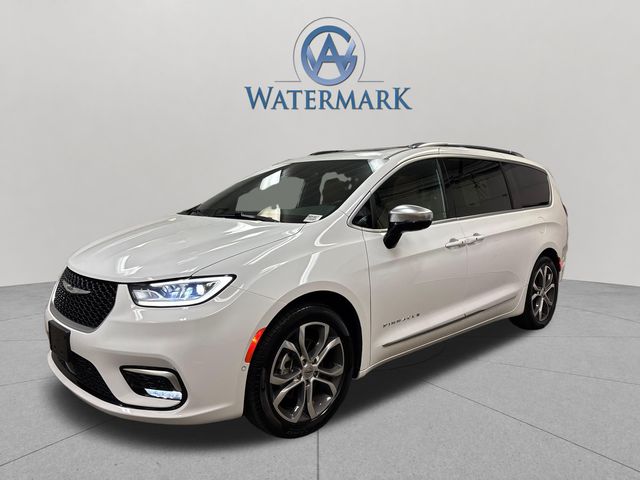 Bright White Clearcoat 2025 Chrysler Pacifica Minivan Front-Wheel Drive 9-Speed Automatic