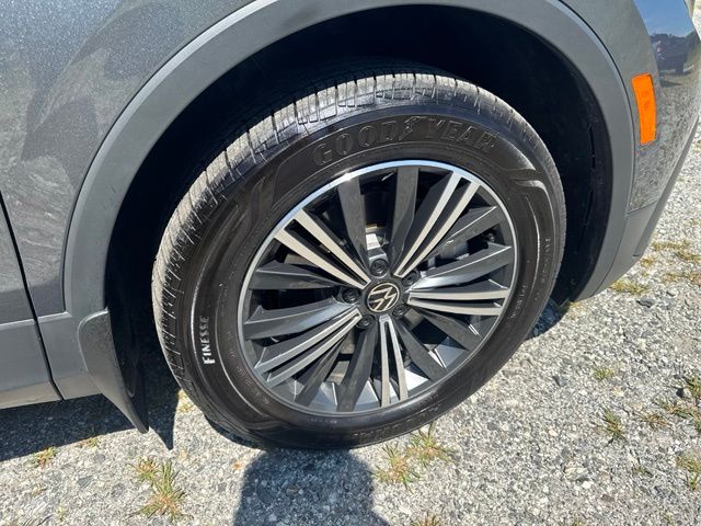 Used 2024 Gray Volkswagen 2.0T Wolfsburg Edition image 11