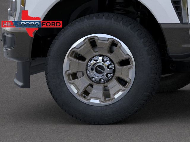 2025 Star White Metallic Tri-Coat Ford Super Duty F-250 SRW King Ranch 4X4 Truck