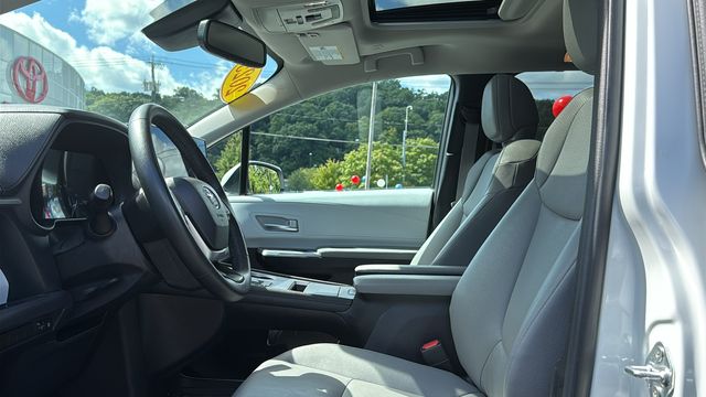 Used 2025 Toyota Sienna Van