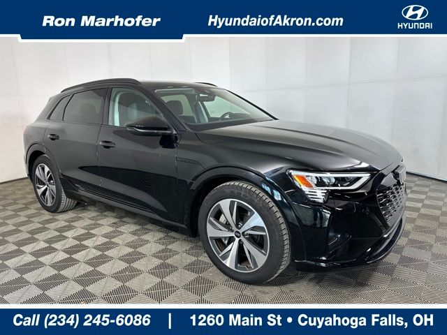 2024 Audi Q8 e-tron quattro Premium AWD