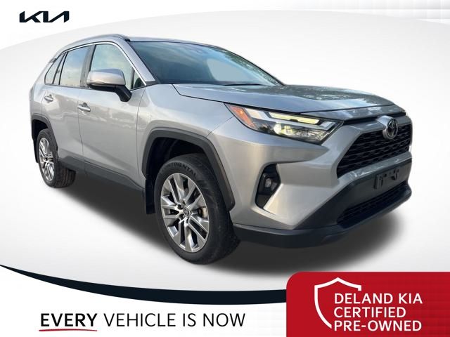 2022 Toyota RAV4 XLE Premium's photo