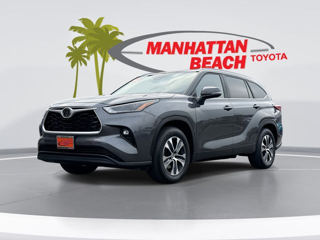 2023 Toyota Highlander XLE FWD
