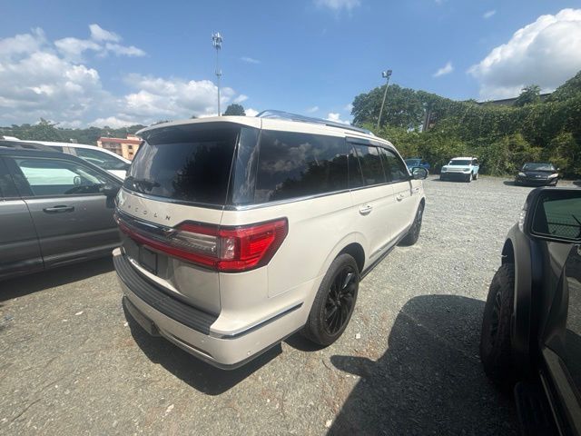 Used 2020 White Lincoln Reserve image 5