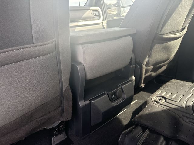 Used 2023  Ford XLT image 23