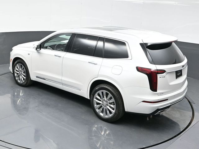 2025 Cadillac XT6 Premium Luxury photo
