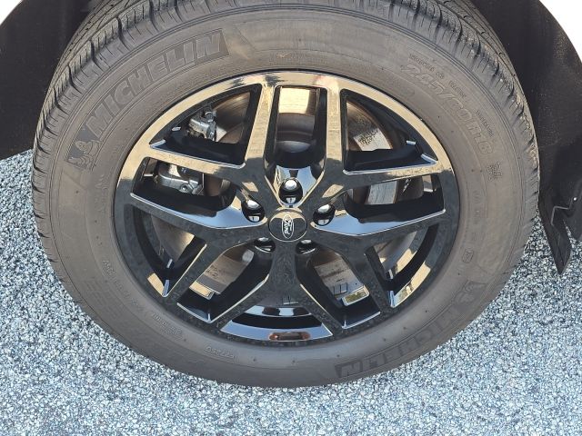 2024 Ford Edge SEL:B02210