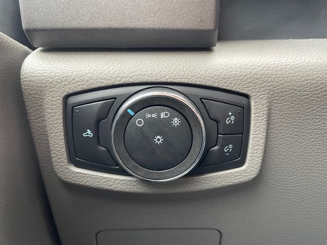 2022 Ford F-350SD XL - Oxford White exterior view 16